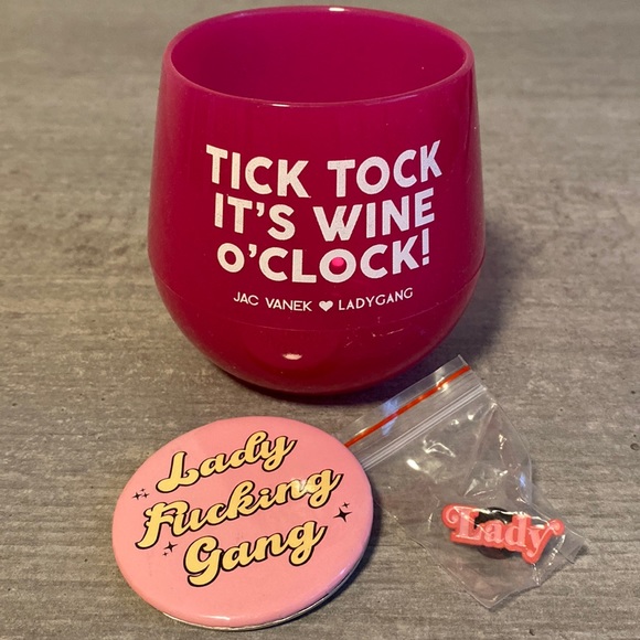 Lady Gang Cup & Pins - Picture 1 of 4